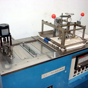 ビカット軟化温度試験機